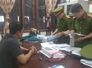 Hoàn tất khám xét nơi ở của một cán bộ Ban Dân tộc Nghệ An