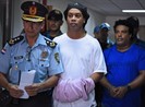 Chưa thể kết án Ronaldinho sau 70 ngày bị giam giữ ở Paraguay