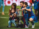 Sốc: Sự thật đau lòng khiến Messi không thể rời Barcelona