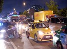 Đường Phạm Văn Đồng kẹt xe kéo dài