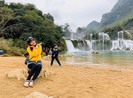 Mùa xuân, hãy đến thác Bản Giốc!