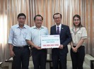 FE Credit hỗ trợ đồng bào miền Trung 100 triệu đồng