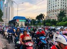 Nhiều nhóm giải pháp để hạn chế xe cá nhân