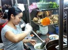 Gắn mã code tại hộ bán phở, bún bò… để chống thất thu thuế?