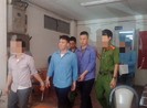 1 cháu gái mang thai, 2 thanh niên vướng lao lý