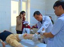 1 CSGT bị thương nặng khi dừng xe vi phạm
