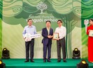Bầu Hiển tiếp tục hỗ trợ 30 tỉ đồng cho Quỹ ‘Vì người nghèo’