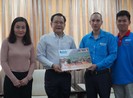 Ngày 27-10: Hơn 184 triệu và 300 thùng cháo gửi tới miền Trung