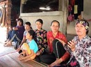 Hơn 40 triệu đồng gửi về giúp gia đình chị Trang du mục