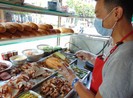 TP.HCM: Khoảng cách giữa hai thực khách tối thiểu 1 m