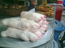 Móng giò trắng muốt nhờ hóa chất tẩy trắng
