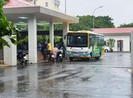 Tài xế xe buýt hét lớn rồi tử vong trong nhà vệ sinh