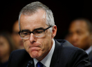 Phó giám đốc FBI bất ngờ từ chức