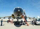 Ảnh: Máy bay ném bom H-6J Trung Quốc đậu ở đảo Phú Lâm