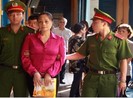 Hôm nay, hoa hậu quý bà lừa đảo hầu tòa