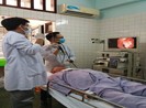 Hóc hai dị vật nhưng đi điều trị viêm phổi