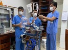 Bệnh viện Chợ Rẫy đưa ECMO ra Đà Nẵng hỗ trợ ca nghi mắc COVID