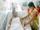Chuyện chưa kể của bác sĩ và bệnh nhân bị rắn hổ mang chúa cắn