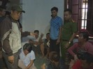 Bắt quả tang 19 người đang say sưa xóc đĩa