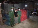 Xây hầm giấu pháo nổ thì bị phát hiện
