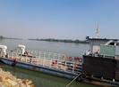 Vụ ô tô lao xuống sông 1 người chết: Tạm ngưng phà để điều tra