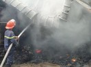 Dân kịp cứu 2 trẻ ở Bình Dương thoát khỏi đám cháy
