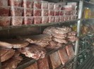 Hàng chục tấn chân gà hết hạn sử dụng không tiêu hủy được