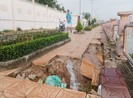 Kè chục tỉ ở Cần Thơ 'tan nát' sau hơn 2 năm sử dụng