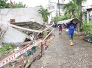 Dân ở ven sông Cần Thơ cuống cuồng vì sạt lở