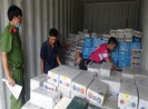 An Giang: Bắt 2 xe vận chuyển 28 tấn chất thải nguy hại
