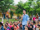 Lớp tiếng Anh miễn phí của thầy Dương Quốc Bảo