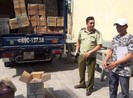 CSGT An Lạc bắt gần 1 tấn bánh Trung Quốc nghi nhập lậu