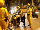Vi phạm nồng độ cồn, trách CSGT 'xe bể bánh mà cũng bắt'