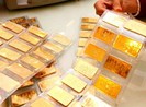 Giá vàng trong nước rẻ hơn thế giới 200.000 đồng/lượng