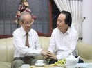 Bộ trưởng Phùng Xuân Nhạ thăm nguyên Bộ trưởng Trần Hồng Quân