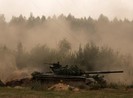 Xuất hiện thông tin xe quân sự, lính Nga vượt biên tới Belarus
