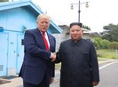 Ông Trump khẳng định ông Kim Jong-un vẫn khỏe mạnh