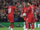 Hàng thủ tệ hại, Salah hóa người hùng giúp Liverpool thắng khó