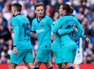 Chia điểm trên sân của Real Sociedad, Barca lung lay ngôi đầu