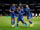 Sao Hàn nhận thẻ đỏ, Tottenham thảm bại trước Chelsea