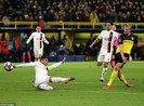 Sao trẻ tỏa sáng, Dortmund thắng kịch tính PSG trên sân nhà