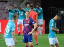 Thua sốc cuối trận, Barcelona chính thức thành cựu vương