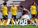 Cột dọc cứu thua, Aston Villa bất ngờ đánh bại Arsenal