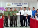 Phú Mỹ Hưng nhận giấy khen của Công an Quận 7, TP.HCM