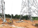 Đường dây 500 kV mạch 3: sốt ruột vì tắc giải phóng mặt bằng