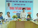 “Trong thế giới ngụy trang” - “thế giới” của người lao động nghèo