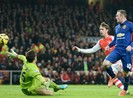Arsenal 1-2 Man Utd: Khi sự phung phí nhận trừng phạt