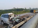 Tai nạn trên đường cao tốc ba người Hàn Quốc tử vong