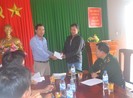 Bàn giao tàu cá cùng 11 ngư dân bị nạn trên biển