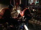 Chìm tàu, 5 thuyền viên trôi dạt nhiều giờ trên biển
